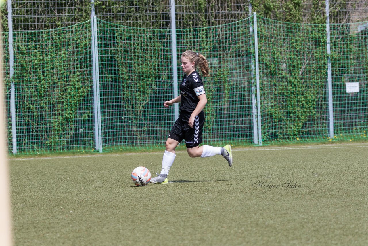 Bild 80 - B-Juniorinnen Pokalfinale SV Henstedt Ulzburg - SG Holstein Sued : 2:0